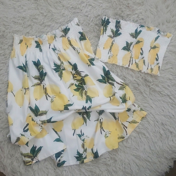 🍋Lemons skirt and top set🍋 - Picture 3 of 6
